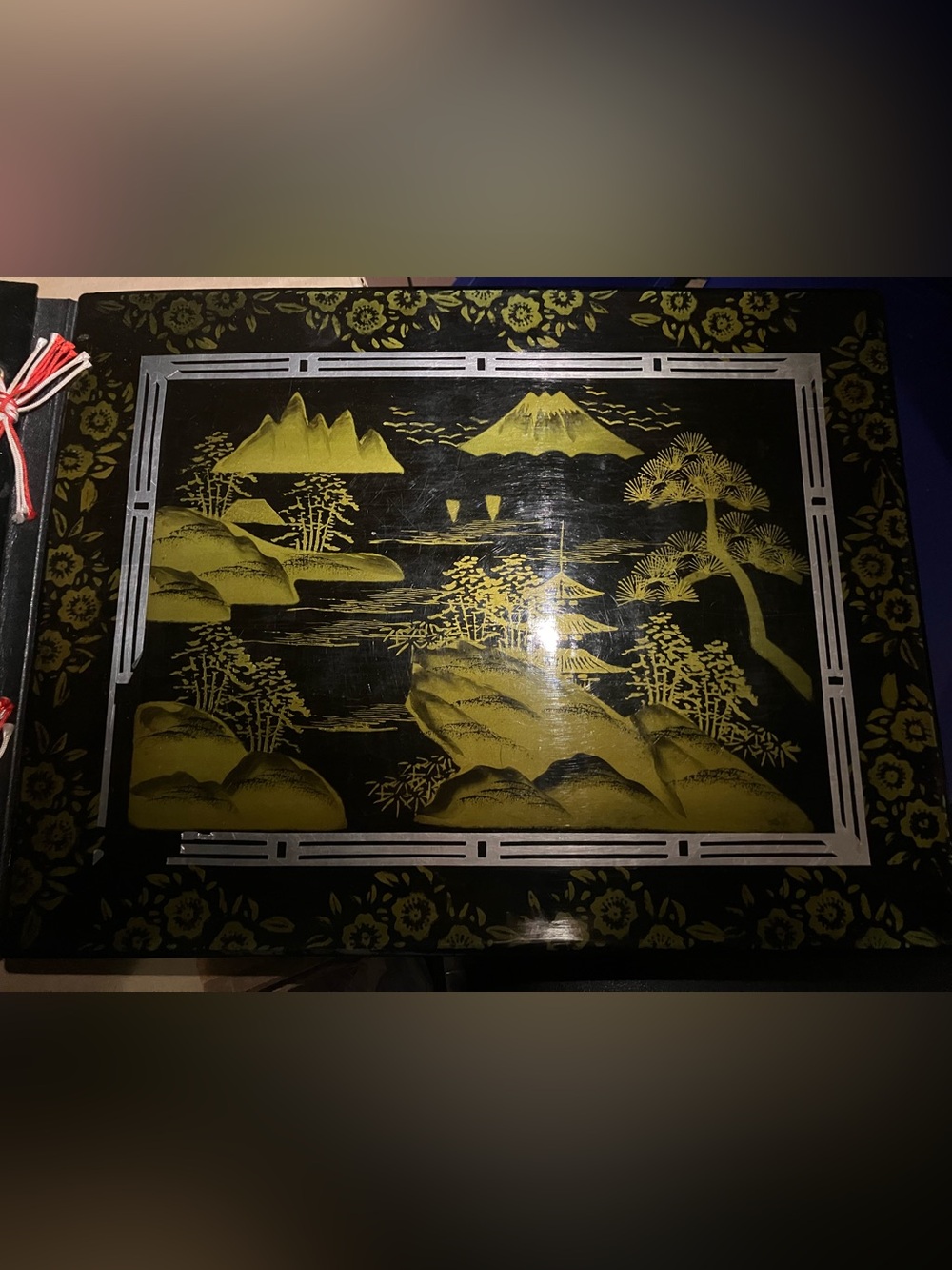 Black and Gold Large Vintage
Japanese Black Lacquer Photo
Album